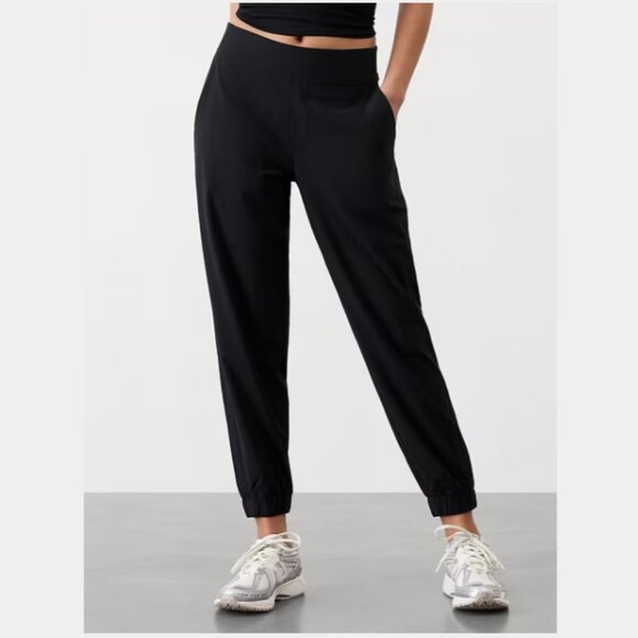 Athleta High-Waisted Jogger in Black - Picture 1 of 1